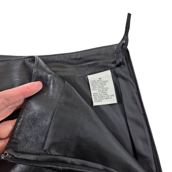 Vintage Y2K Black Leather Mini Skirt - Picture 6 of 7